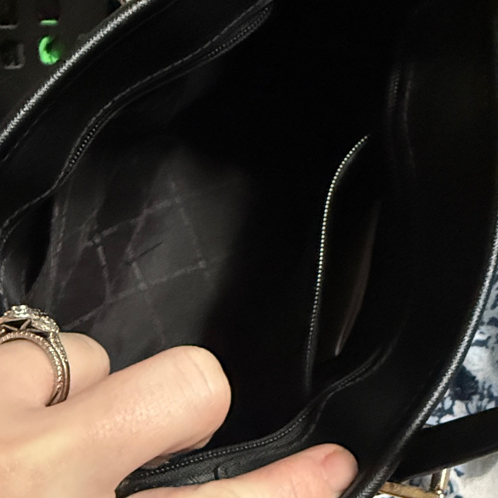 Michael Kors Black Signature Shoulder Jet Set small Tote with Gold Accents - Picture 5 of 5